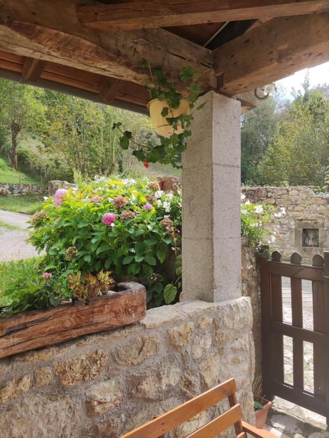 Apartamentos Rurales La Caviana Onís Exterior foto