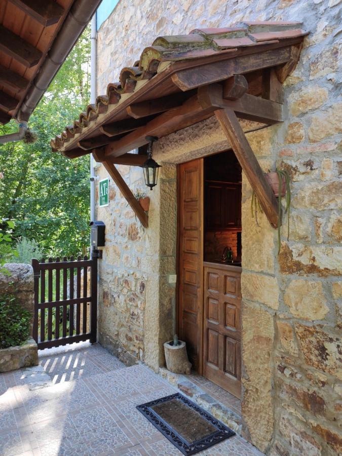Apartamentos Rurales La Caviana Onís Exterior foto